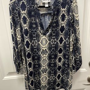 JR tunic in a denim blue and cream pattern